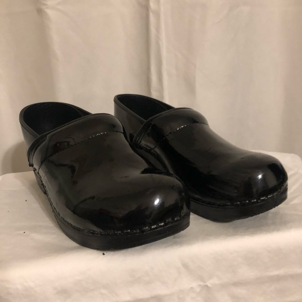 Fans lo shoes
